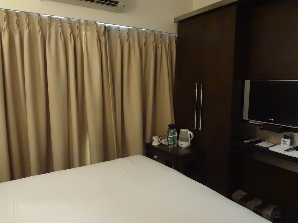Hotel Suba Galaxy Βομβάη Εξωτερικό φωτογραφία